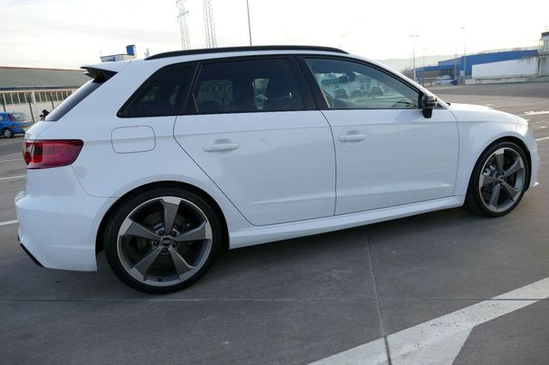 Audi RS3 2.5 TFSI quattro S tronic Sportback 270 kW image number 8