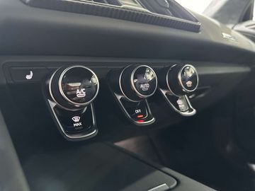 Car image 31