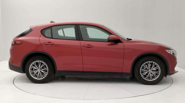 Alfa Romeo Stelvio 2.2 140 kW image number 6