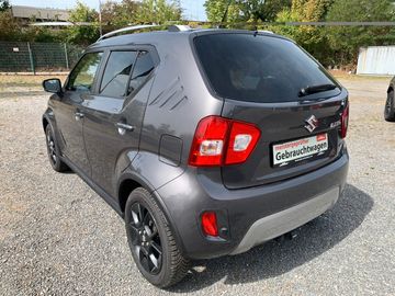 Car image 4