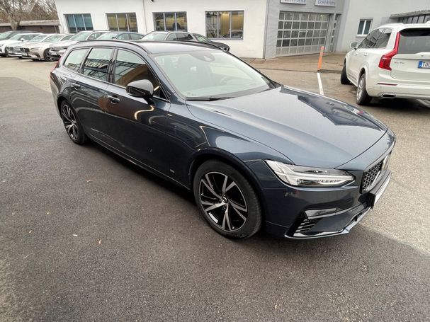 Volvo V90 T6 R Design AWD Recharge 251 kW image number 2