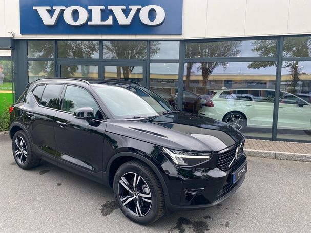 Volvo XC40 B3 Plus Dark 120 kW image number 1