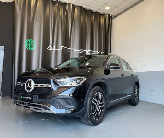 Mercedes-Benz GLA 180 100 kW image number 1