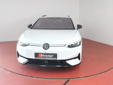 Car image 40