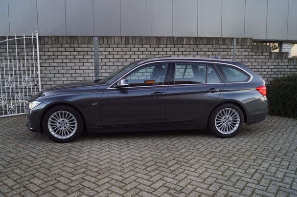 BMW 320i Touring 135 kW image number 3