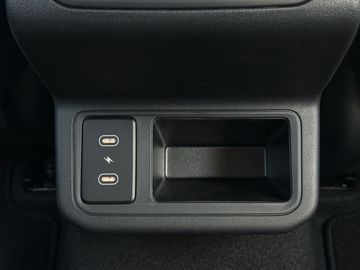 Car image 38