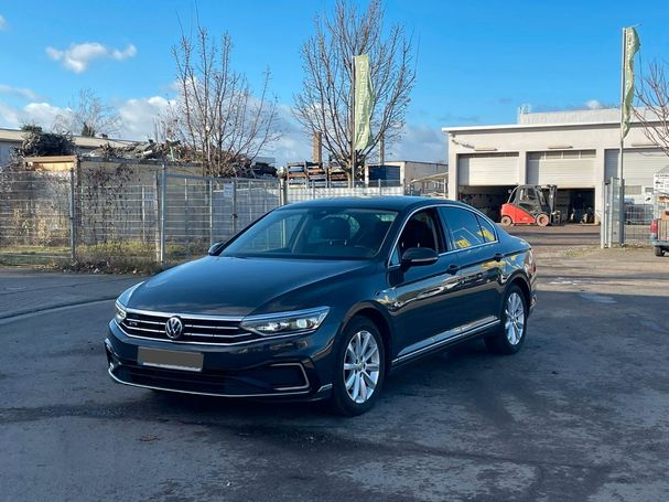 Volkswagen Passat GTE DSG 160 kW image number 1