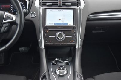 Car image 13