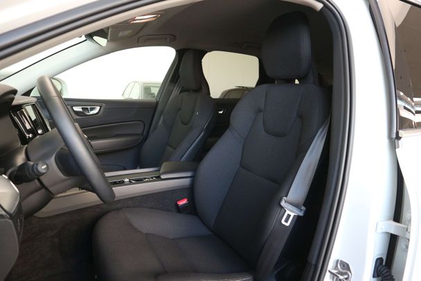 Volvo XC60 B4 145 kW image number 20