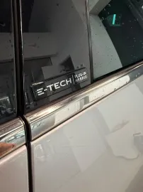 Car image 27