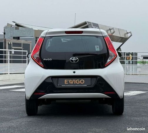 Toyota Aygo 53 kW image number 2