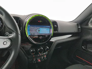 Car image 33