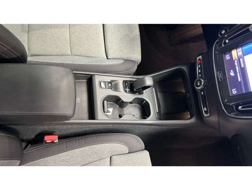 Car image 30