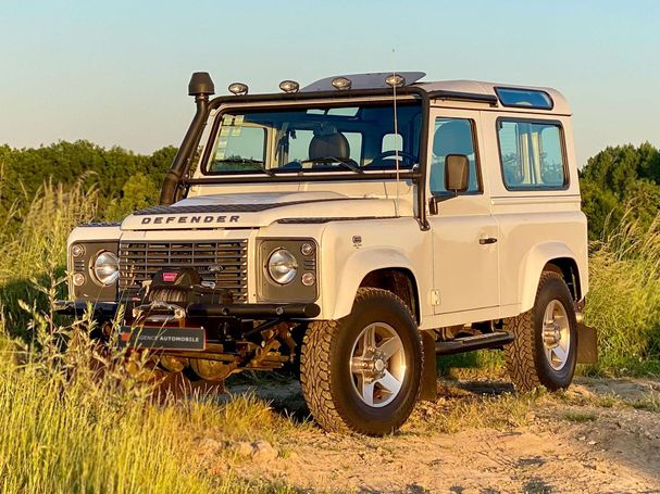 Land Rover Defender 2.2 90 kW image number 4