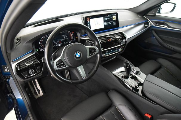 BMW 530d Touring xDrive 210 kW image number 6