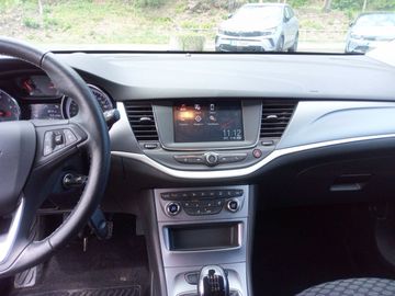 Car image 11