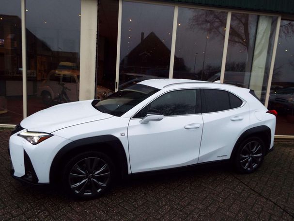 Lexus UX 250h 135 kW image number 4