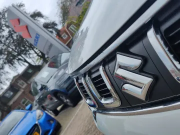 Car image 36
