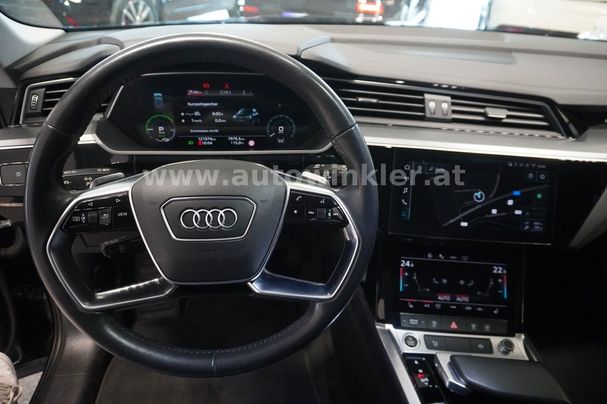 Audi e-tron 55 quattro 300 kW image number 12