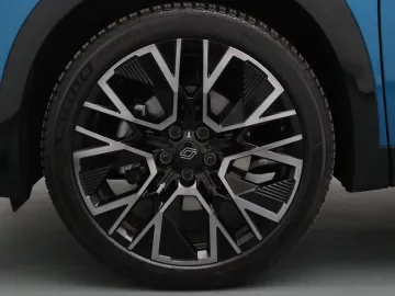 Car image 38