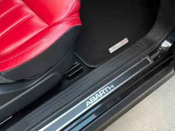 Car image 24
