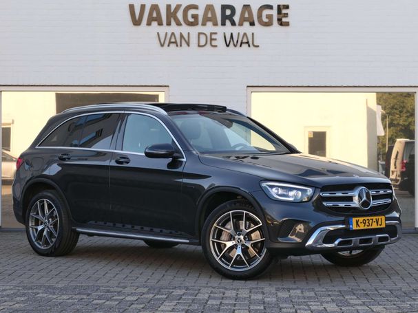 Mercedes-Benz GLC 300 e 4Matic 235 kW image number 19