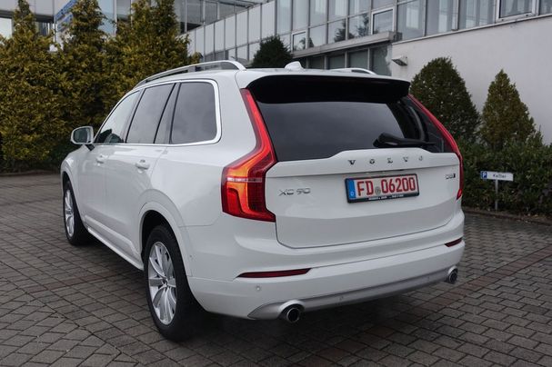 Volvo XC90 D5 AWD Momentum 173 kW image number 3