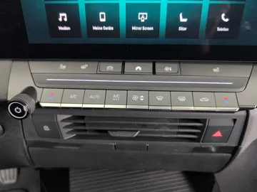 Car image 42