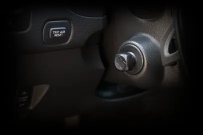 Car image 27