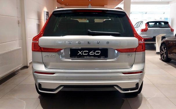 Volvo XC60 B4 145 kW image number 6