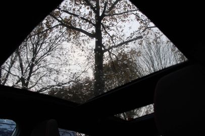 Car image 33