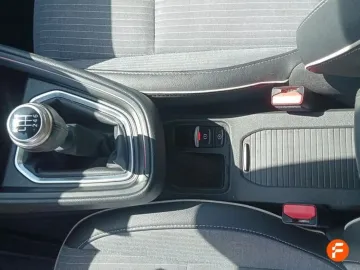Car image 24