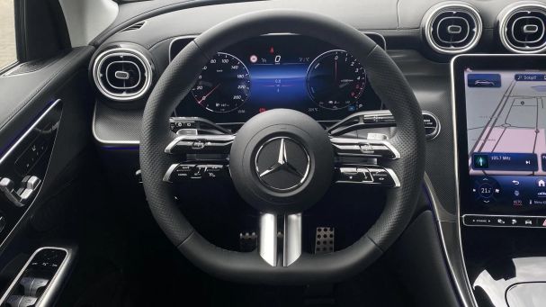 Mercedes-Benz GLC 300 252 kW image number 24