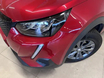 Car image 23