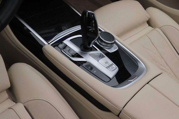 BMW 730d xDrive 196 kW image number 15