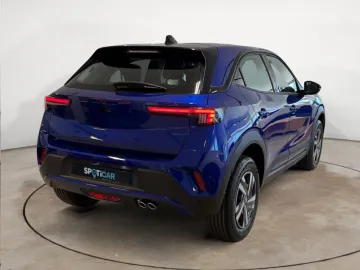 Car image 27