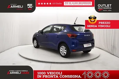 Car image 5