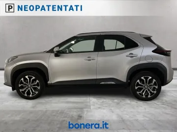 Car image 4