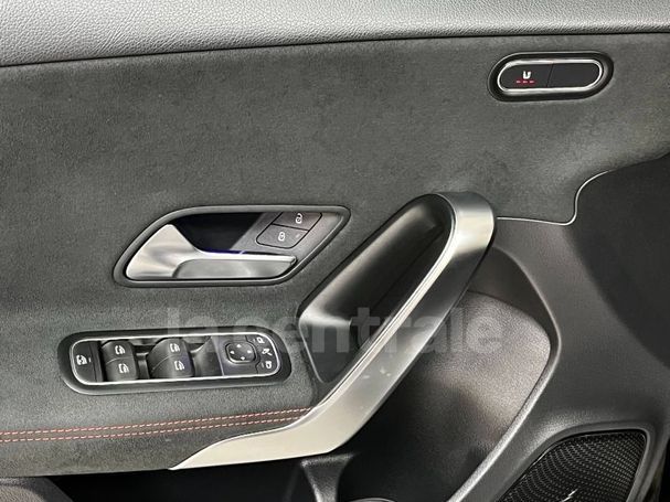 Mercedes-Benz A 180 100 kW image number 8