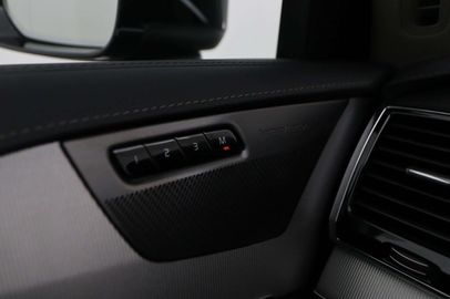 Car image 41