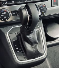 Car image 36