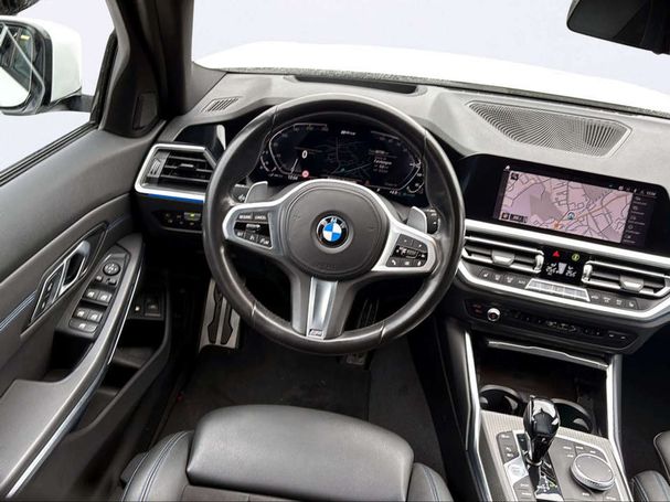 BMW 330e Touring M Sport 215 kW image number 9