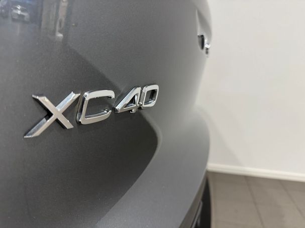 Volvo XC40 T3 Momentum 116 kW image number 9