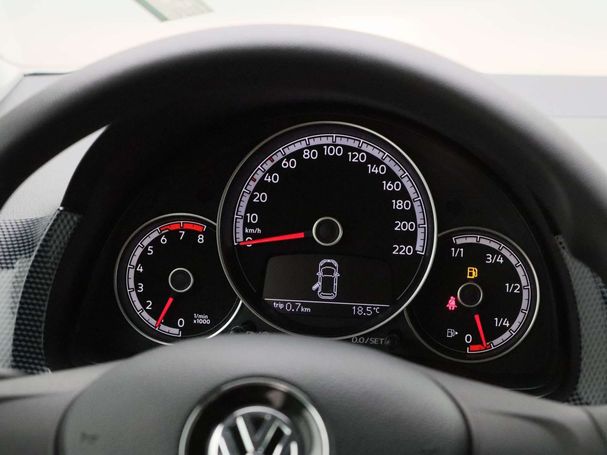 Volkswagen up! 44 kW image number 8