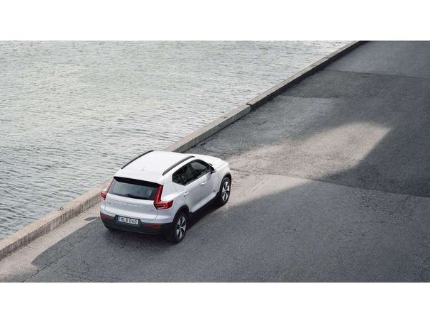 Volvo XC40 T2 Core 95 kW image number 5