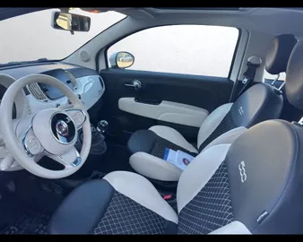 Car image 5