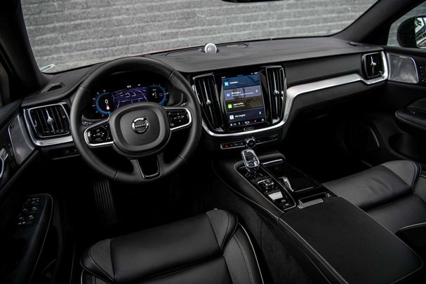 Volvo V60 T8 Dark AWD Ultimate 335 kW image number 11