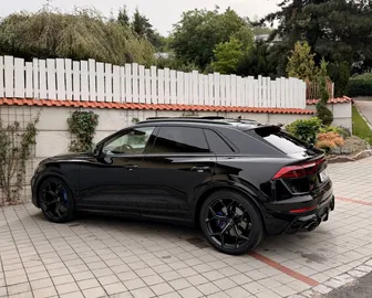 Car image 46