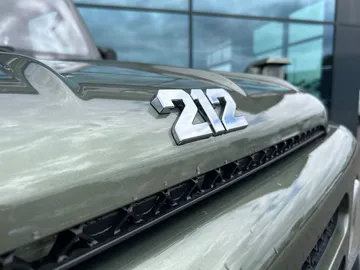 Car image 38