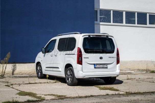 Toyota Proace City 1.5 96 kW image number 6